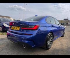 BMW 3 Series THIS CAR COMES WITH 6 MONTHS WARRANTY, BREAKDOWN COVER AND RECOVERY ++
18" ALLOYS +
FUL - 7