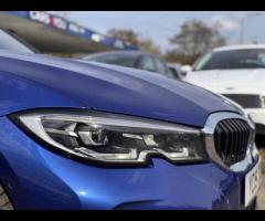 BMW 3 Series THIS CAR COMES WITH 6 MONTHS WARRANTY, BREAKDOWN COVER AND RECOVERY ++
18" ALLOYS +
FUL - 9