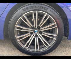 BMW 3 Series THIS CAR COMES WITH 6 MONTHS WARRANTY, BREAKDOWN COVER AND RECOVERY ++
18" ALLOYS +
FUL - 15