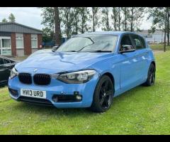 BMW 1 Series 2 KEYS + 

KEYLESS START + 

TRACTION CONTROL + 

CRUISE CONTROL + 

CLIMATE CONTROL + - 3