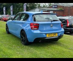 BMW 1 Series 2 KEYS + 

KEYLESS START + 

TRACTION CONTROL + 

CRUISE CONTROL + 

CLIMATE CONTROL + - 5