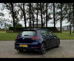 Volkswagen Golf 2 KEYS + 

FULL SERVICE HISTORY +

FRONT AND REAR PARKING SENSORS + 

ADAPTIVE CRUIS - 4