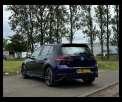 Volkswagen Golf 2 KEYS + 

FULL SERVICE HISTORY +

FRONT AND REAR PARKING SENSORS + 

ADAPTIVE CRUIS - 5