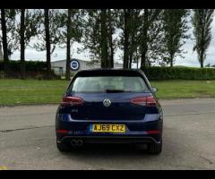 Volkswagen Golf 2 KEYS + 

FULL SERVICE HISTORY +

FRONT AND REAR PARKING SENSORS + 

ADAPTIVE CRUIS - 6