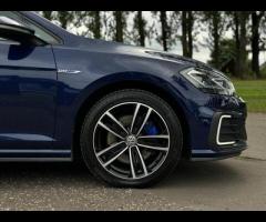 Volkswagen Golf 2 KEYS + 

FULL SERVICE HISTORY +

FRONT AND REAR PARKING SENSORS + 

ADAPTIVE CRUIS - 9