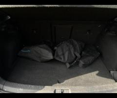 Volkswagen Golf 2 KEYS + 

FULL SERVICE HISTORY +

FRONT AND REAR PARKING SENSORS + 

ADAPTIVE CRUIS - 13