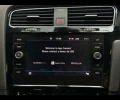 Volkswagen Golf 2 KEYS + 

FULL SERVICE HISTORY +

FRONT AND REAR PARKING SENSORS + 

ADAPTIVE CRUIS - 24