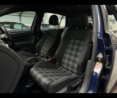 Volkswagen Golf 2 KEYS + 

FULL SERVICE HISTORY +

FRONT AND REAR PARKING SENSORS + 

ADAPTIVE CRUIS - 34