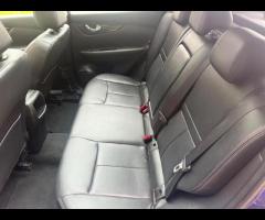 Nissan Qashqai This 2015 Nissan Qashqai DIG-T Tekna is a standout choice with its remarkably low mil - 22