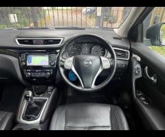 Nissan Qashqai This 2015 Nissan Qashqai DIG-T Tekna is a standout choice with its remarkably low mil - 29