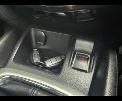 Nissan Qashqai This 2015 Nissan Qashqai DIG-T Tekna is a standout choice with its remarkably low mil - 34