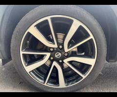 Nissan Qashqai This 2015 Nissan Qashqai DIG-T Tekna is a standout choice with its remarkably low mil - 51