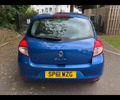 Renault Clio With only 55000 miles on the clock, this 2011 Renault Clio Pzaz offers exceptionally lo - 8