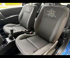 Renault Clio With only 55000 miles on the clock, this 2011 Renault Clio Pzaz offers exceptionally lo - 18