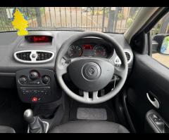Renault Clio With only 55000 miles on the clock, this 2011 Renault Clio Pzaz offers exceptionally lo - 22