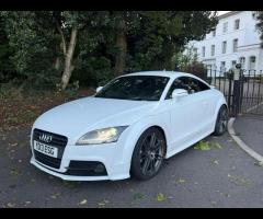 Audi TT This Audi TT TDI Black Edition from 2013 boasts a clear vehicle history check and has had on