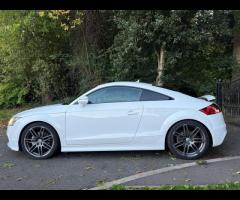 Audi TT This Audi TT TDI Black Edition from 2013 boasts a clear vehicle history check and has had on - 4