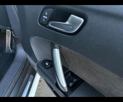 Audi TT This Audi TT TDI Black Edition from 2013 boasts a clear vehicle history check and has had on - 31