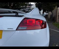 Audi TT This Audi TT TDI Black Edition from 2013 boasts a clear vehicle history check and has had on - 33