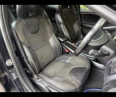 Volvo V40 Discover this 2015 Volvo V40 D2 R Design, a stylish and economical hatchback that offers a - 14