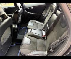 Volvo V40 Discover this 2015 Volvo V40 D2 R Design, a stylish and economical hatchback that offers a - 17