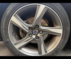 Volvo V40 Discover this 2015 Volvo V40 D2 R Design, a stylish and economical hatchback that offers a - 43