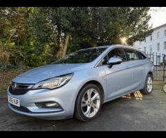 Vauxhall Astra This 2016 Vauxhall Astra CDTi SRi boasts a clear vehicle history, offering you peace - 6