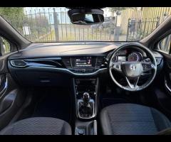 Vauxhall Astra This 2016 Vauxhall Astra CDTi SRi boasts a clear vehicle history, offering you peace - 16