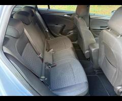 Vauxhall Astra This 2016 Vauxhall Astra CDTi SRi boasts a clear vehicle history, offering you peace - 20