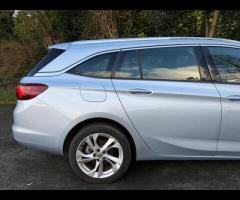 Vauxhall Astra This 2016 Vauxhall Astra CDTi SRi boasts a clear vehicle history, offering you peace - 29