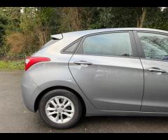 Hyundai i30 This is a 2015 Hyundai i30 Active, equipped with a 1.6L petrol engine. This car comes in - 11