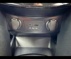 Hyundai i30 This is a 2015 Hyundai i30 Active, equipped with a 1.6L petrol engine. This car comes in - 32