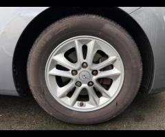 Hyundai i30 This is a 2015 Hyundai i30 Active, equipped with a 1.6L petrol engine. This car comes in - 43