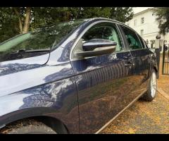 Volkswagen Passat This Volkswagen Passat TDI Executive Style from 2014 offers exceptional value with - 5