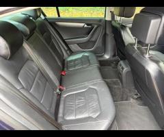 Volkswagen Passat This Volkswagen Passat TDI Executive Style from 2014 offers exceptional value with - 20