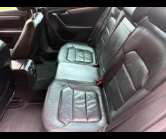 Volkswagen Passat This Volkswagen Passat TDI Executive Style from 2014 offers exceptional value with - 21