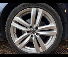 Volkswagen Passat This Volkswagen Passat TDI Executive Style from 2014 offers exceptional value with - 37