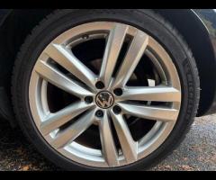 Volkswagen Passat This Volkswagen Passat TDI Executive Style from 2014 offers exceptional value with - 39