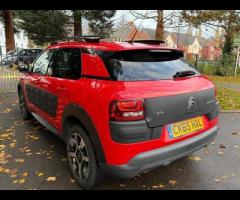 Citroen C4 Cactus This 2015 Citroen C4 Cactus Flair is a great example of a well maintained vehicle, - 9