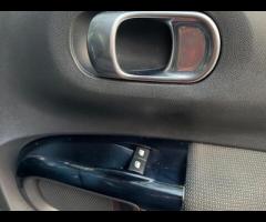 Citroen C4 Cactus This 2015 Citroen C4 Cactus Flair is a great example of a well maintained vehicle, - 39