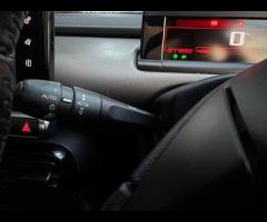 Citroen C4 Cactus This 2015 Citroen C4 Cactus Flair is a great example of a well maintained vehicle, - 41