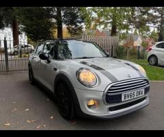 MINI Hatch This 2015 MINI Hatch Cooper is a superb example, boasting a clear vehicle history check a - 3