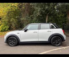 MINI Hatch This 2015 MINI Hatch Cooper is a superb example, boasting a clear vehicle history check a - 4