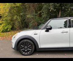 MINI Hatch This 2015 MINI Hatch Cooper is a superb example, boasting a clear vehicle history check a - 5