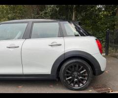 MINI Hatch This 2015 MINI Hatch Cooper is a superb example, boasting a clear vehicle history check a - 6