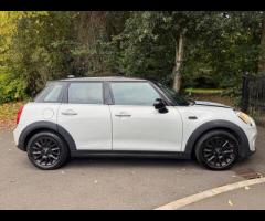 MINI Hatch This 2015 MINI Hatch Cooper is a superb example, boasting a clear vehicle history check a - 12