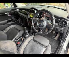 MINI Hatch This 2015 MINI Hatch Cooper is a superb example, boasting a clear vehicle history check a - 13