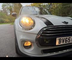 MINI Hatch This 2015 MINI Hatch Cooper is a superb example, boasting a clear vehicle history check a - 35