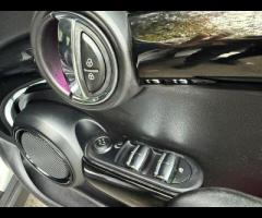 MINI Hatch This 2015 MINI Hatch Cooper is a superb example, boasting a clear vehicle history check a - 36