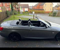 BMW 3 Series This 2011 BMW 3 Series 330i M Sport presents an exceptional opportunity with its remark - 17